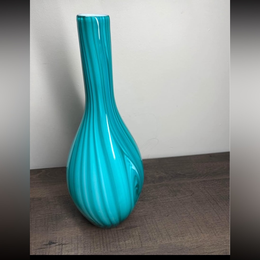 Elegant Turquoise Glass Vase
